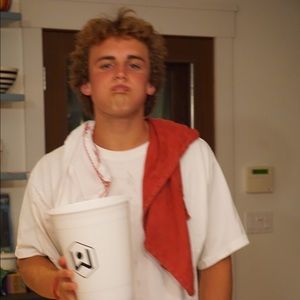 Meet your Posher, Quinn